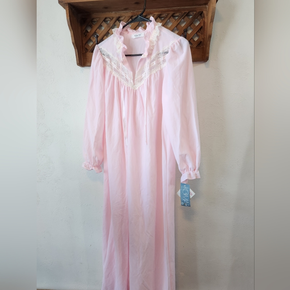 Vintage Komar Nightgown